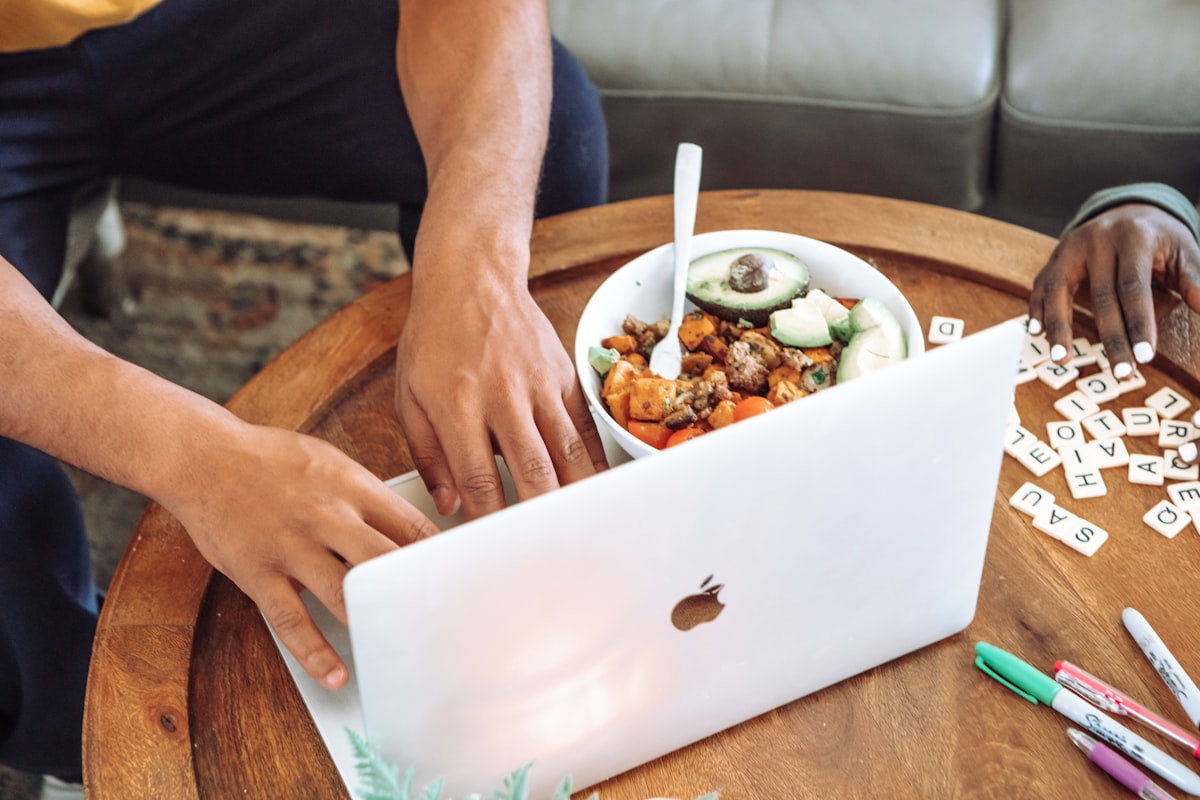 Online Consultations: Benefits and Flexibility